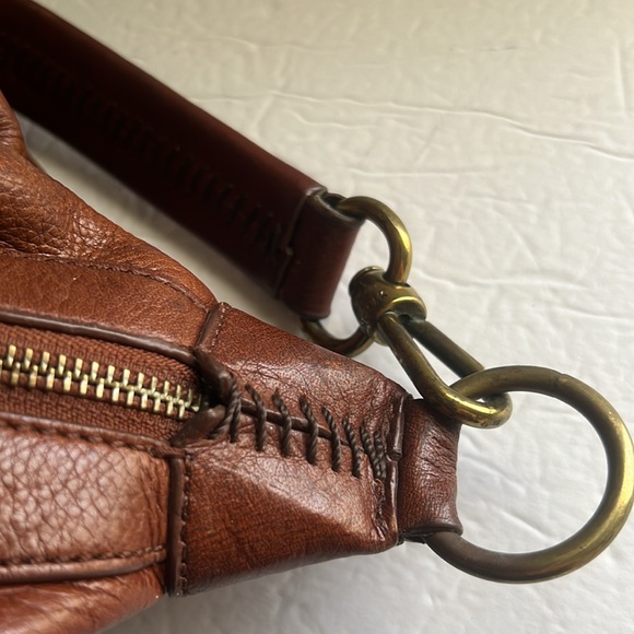 The Sak Leather Shoulder Bag. - Picture 4 of 12